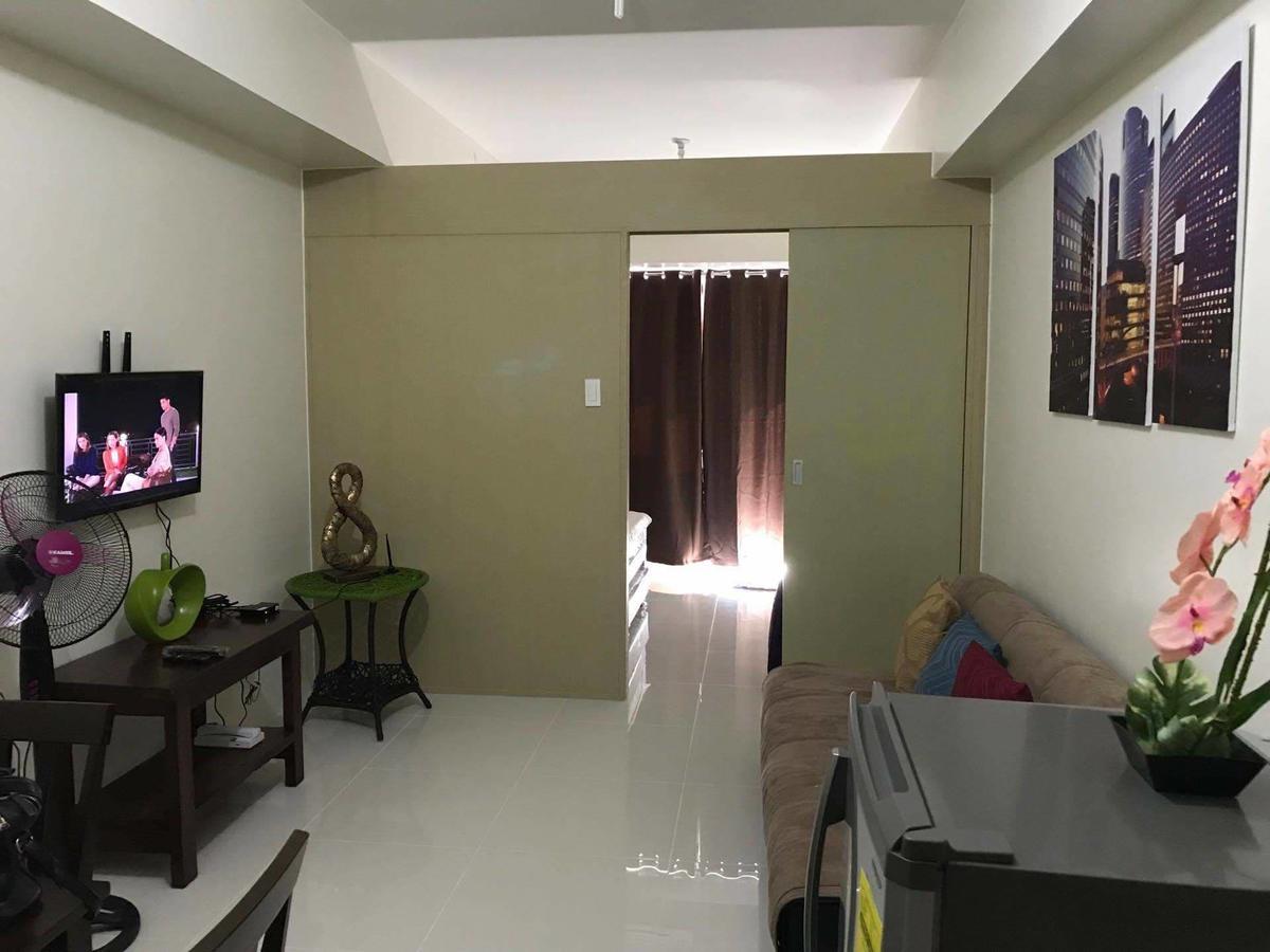 טגאיטאי Jj Suites Tagaytay @ Wind Residences מראה חיצוני תמונה